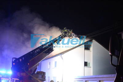 Zwei tote Kinder und 3 Verletzte bei Brand im Wohnhaus am frühen Morgen des vierten Advents