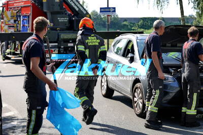 PKW Lenker rammt parkenden PKW und überschlägt sich mit seinem Fahrzeug, bei 30 KM/H in Verkehrsberuhigter Zone 