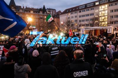 Weltweite Kundgebung für die aktuelle Lage in Aleppo, Syrien auf dem Marienplatz in Stuttgart