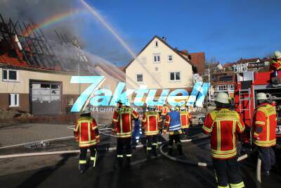 Dachstuhlbrand zerstört am Neujahrstag altes Bauernhaus in Gomadingen