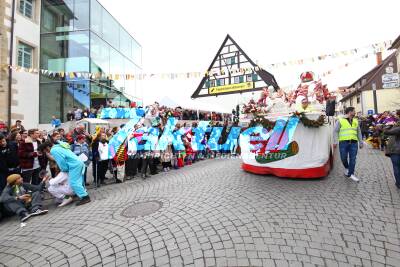 Über 20.000 Besucher beim Faschingsumzug in Neuhausen