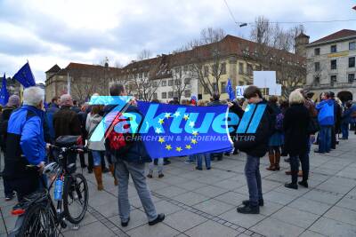 Pulse of Europe - Demo für demokratisches Europa in Stuttgart