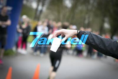 25. Remstal-Lauf in Winterbach - Pünktlich zum Start kam die Sonne raus