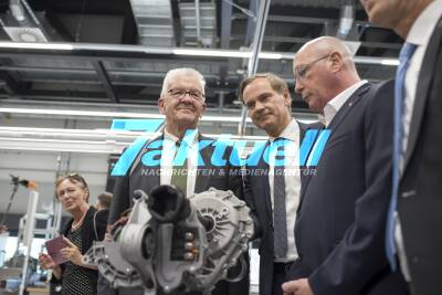 Pressegespräch bei Porsche mit Winfried Kretschmann, (Baustellen-)Rundgang am Porsche-Stammsitz